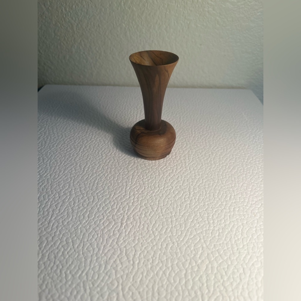 Elegant Wooden Vase ( mini )